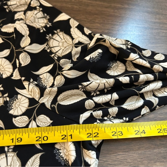 ❤️ Tahari Black and Cream Floral Button Down Shirt XL - Picture 8 of 10